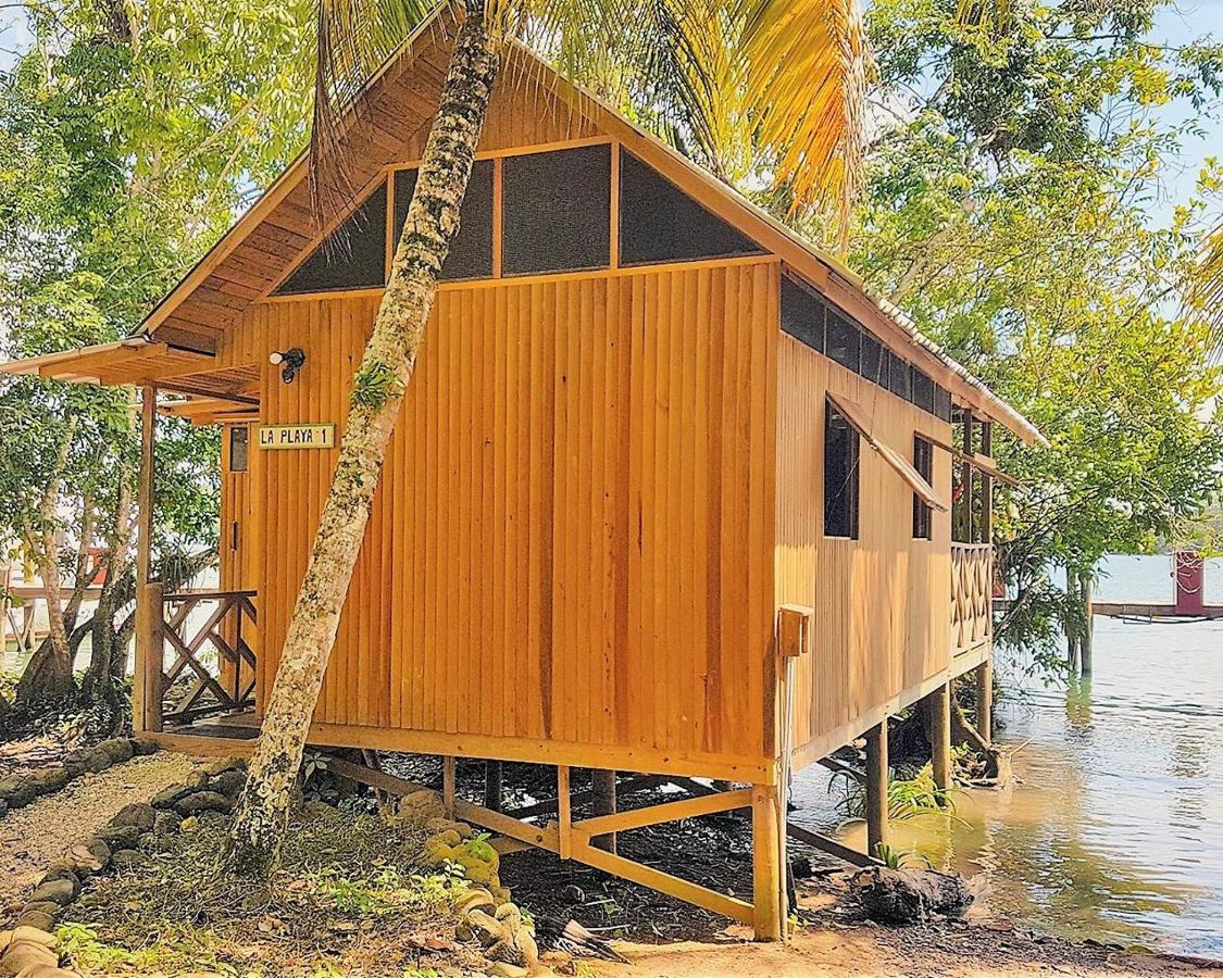 Bungalow - Water Front